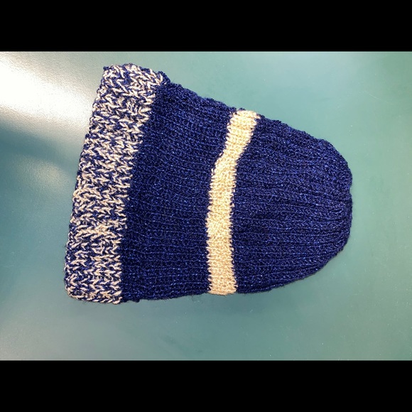 Hand-Knitted Cap !!!! - Picture 2 of 4